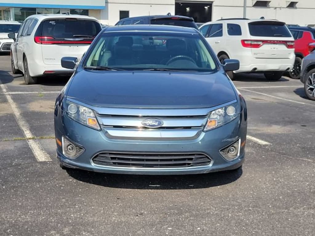 Used 2011 Ford Fusion SEL Sedan
