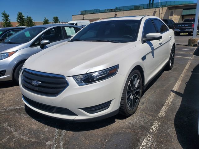 Used 2019 Ford Taurus SEL with VIN 1FAHP2E84KG110476 for sale in Southgate, MI