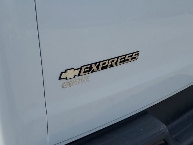2018 Chevrolet Express Cargo Work Van - Photo 27