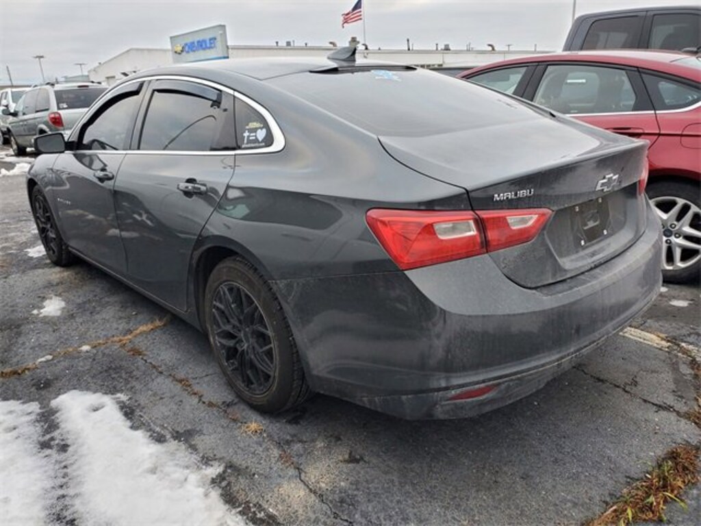 Used 2017 Chevrolet Malibu LT Car