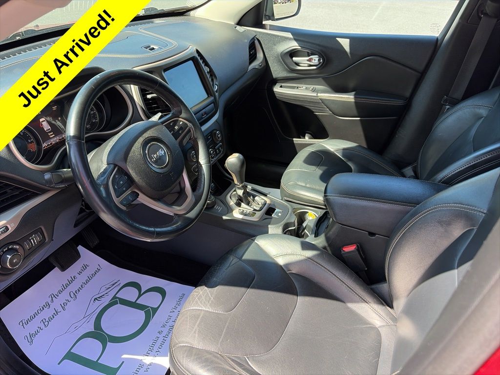 Used 2015 Jeep Cherokee Limited with VIN 1C4PJMDB4FW785143 for sale in Harrisonburg, VA