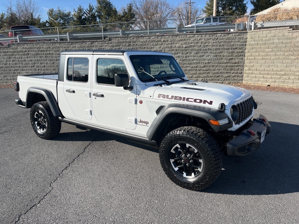 2026 Jeep Gladiator Pickup 