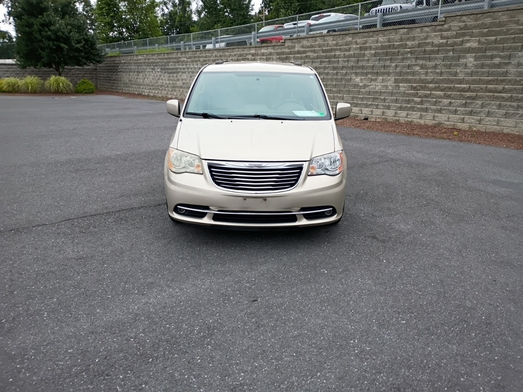 Used 2013 Chrysler Town & Country Touring with VIN 2C4RC1BG8DR705655 for sale in Harrisonburg, VA