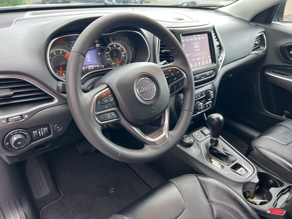 2022 Jeep Cherokee Latitude Lux photo 3