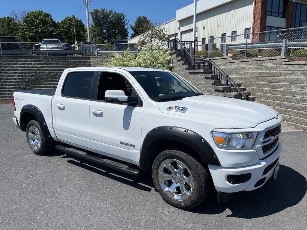 2023 RAM 1500 Big Horn/Lone Star 4x4 Crew Cab 5'7's photo