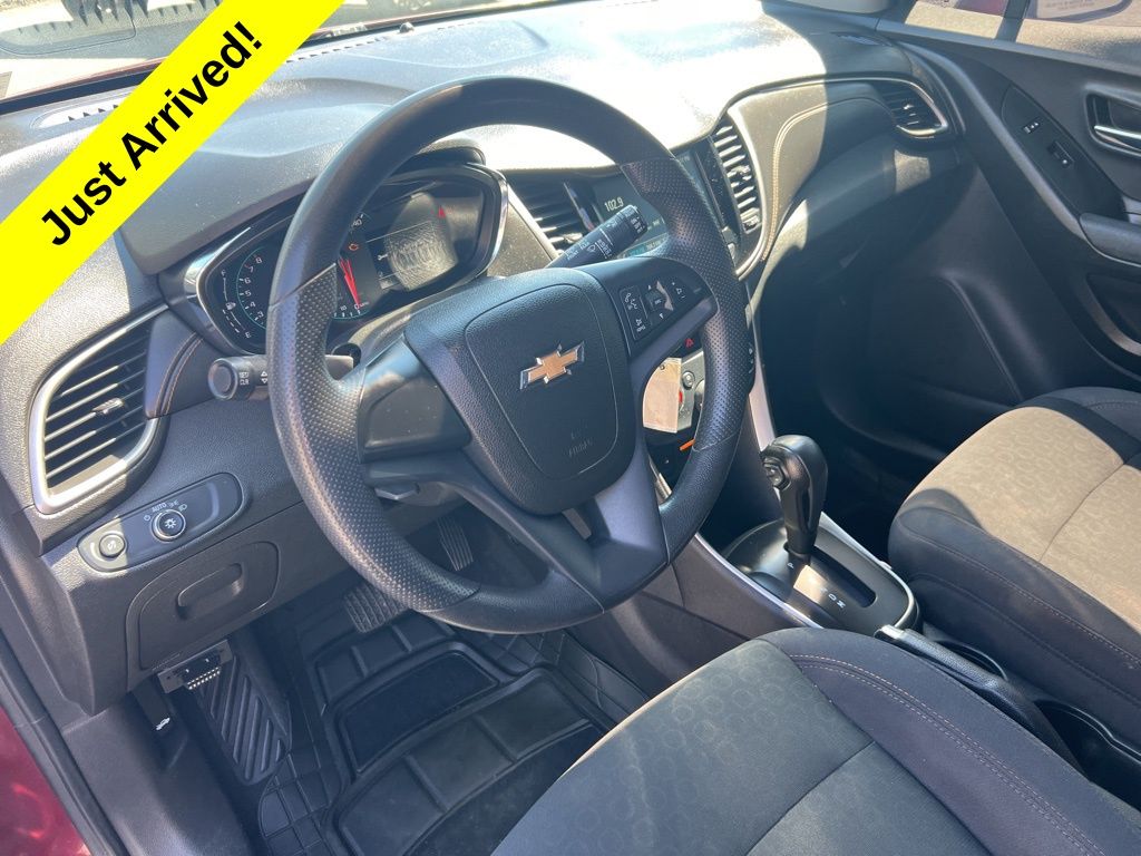 Used 2017 Chevrolet Trax LS with VIN 3GNCJNSBXHL201044 for sale in Harrisonburg, VA