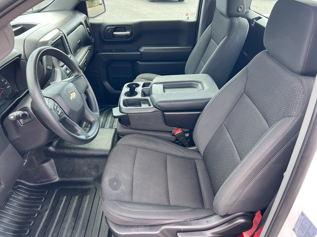 2024 Chevrolet Silverado 1500 Work Truck photo 2