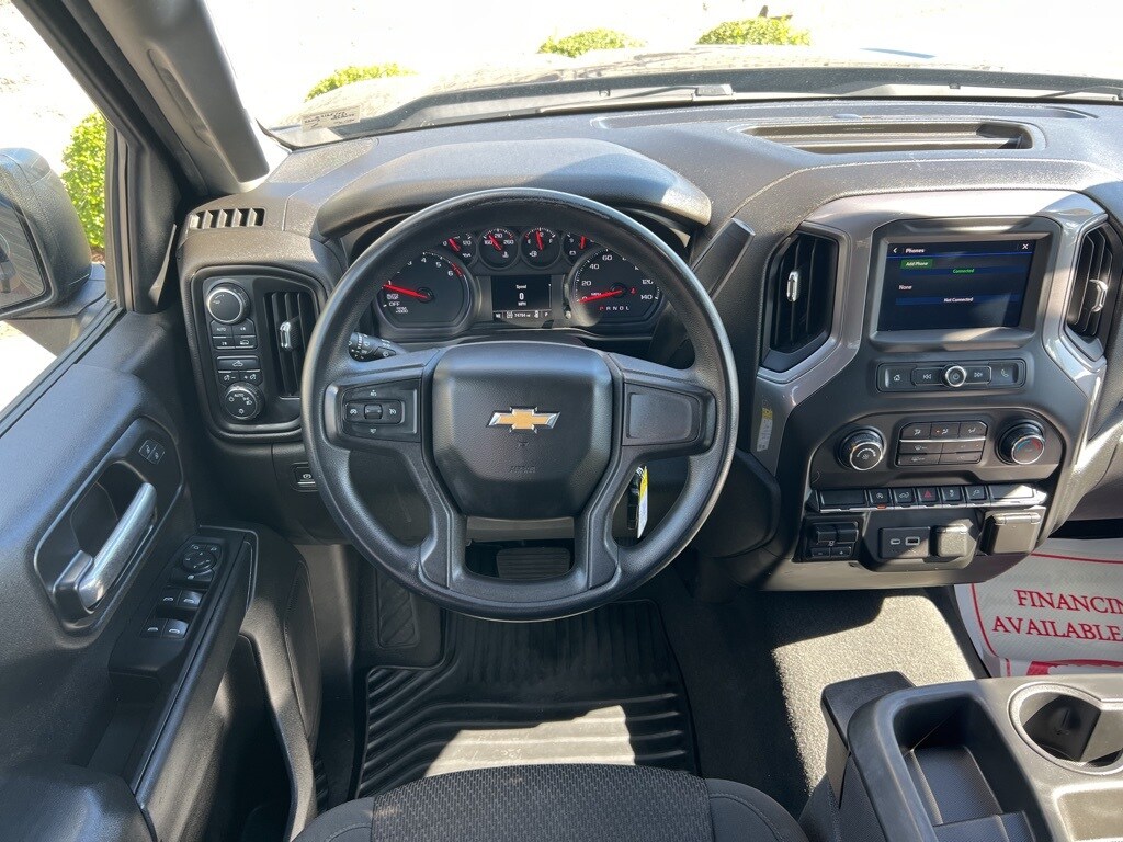 2021 Chevrolet Silverado 1500 Custom photo 2