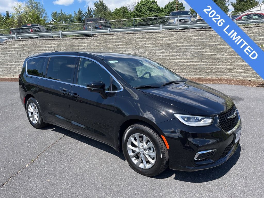 2026 Chrysler Pacifica Limited's photo