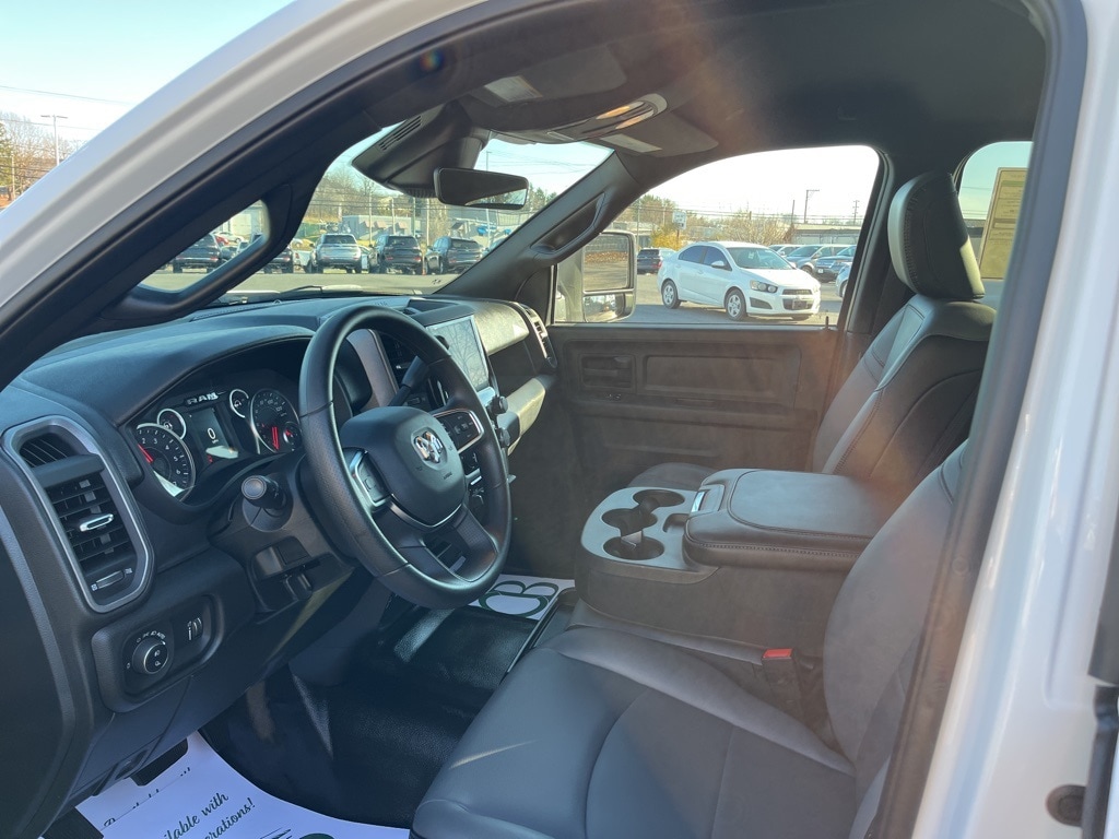 New 2026 Ram 2500 TRADESMAN CREW CAB 4X4 8' BOX Pickup