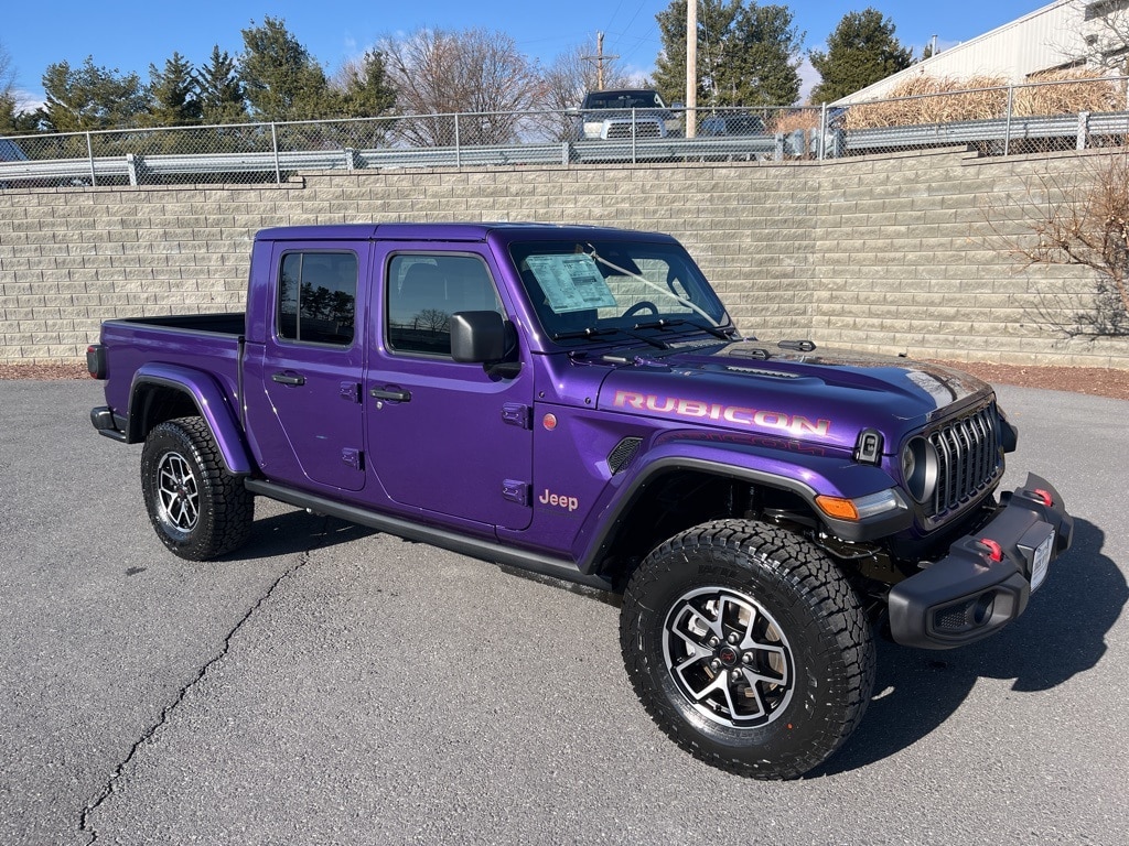 2026 Jeep Gladiator Pickup 