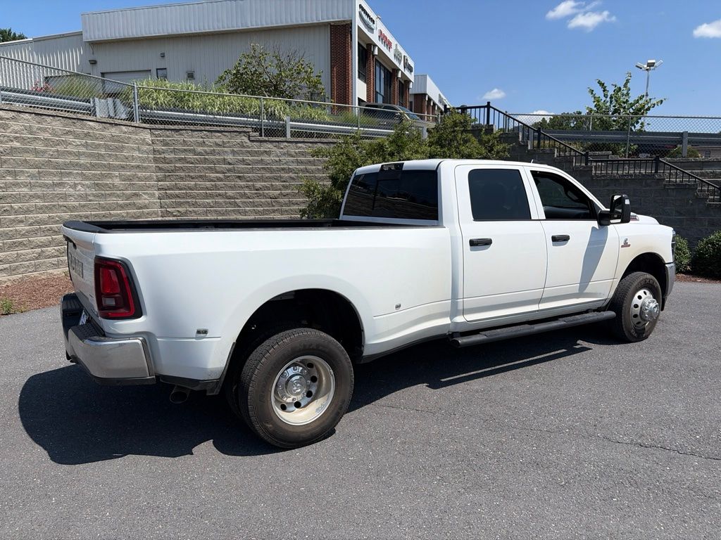 2026 RAM Ram 3500 Pickup Tradesman - Photo 9