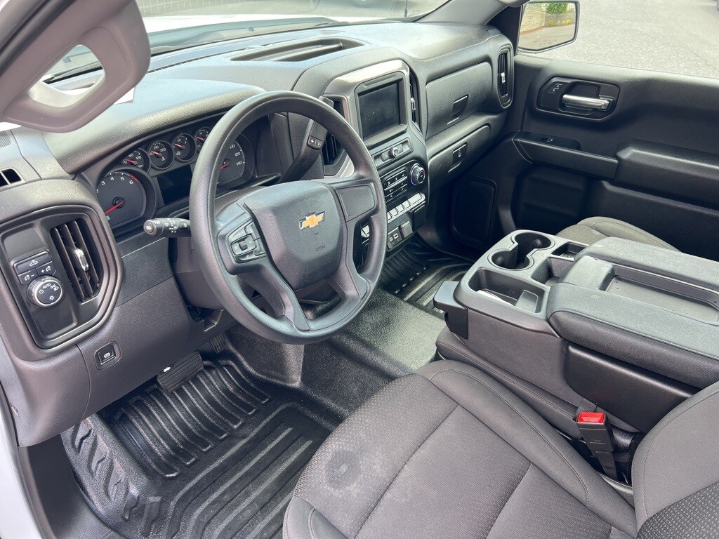 2024 Chevrolet Silverado 1500 Work Truck photo 3
