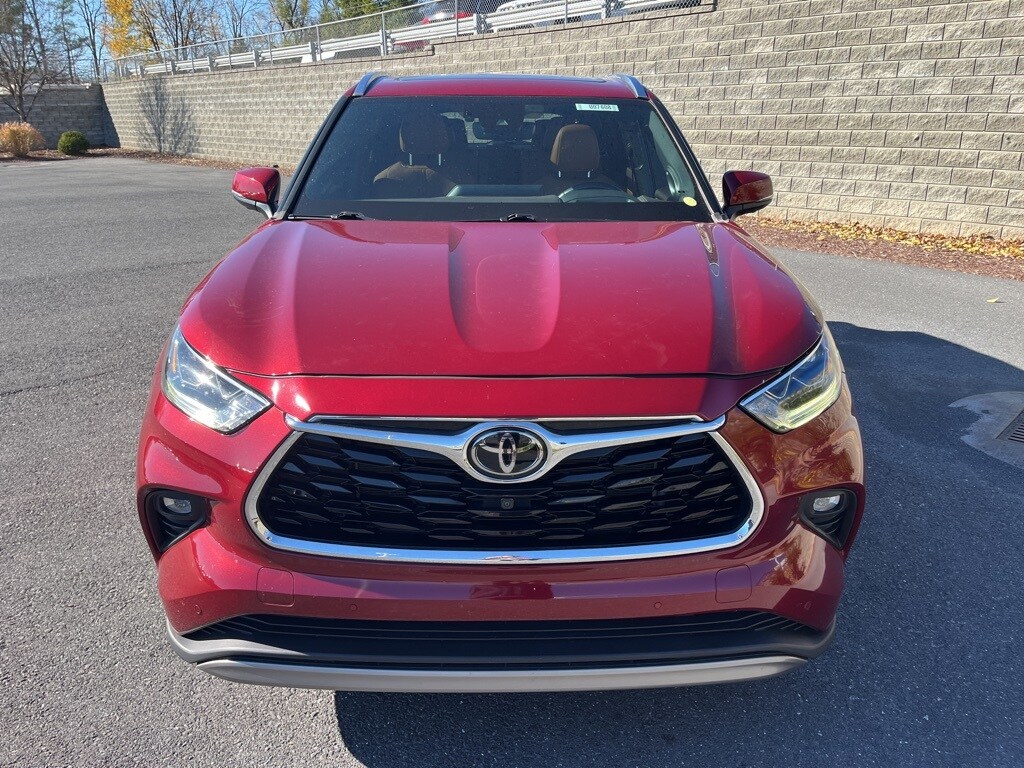 2022 Toyota Highlander Platinum photo 4