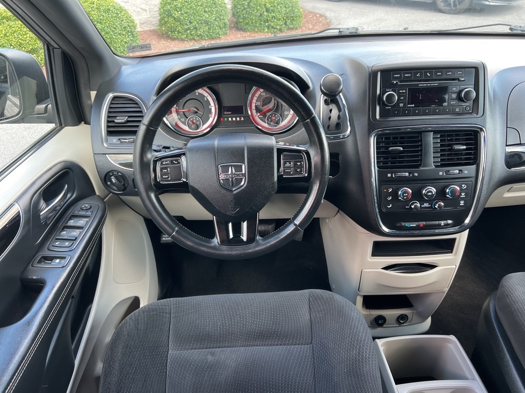 Used 2017 Dodge Grand Caravan SE Plus with VIN 2C4RDGBG0HR547513 for sale in Harrisonburg, VA