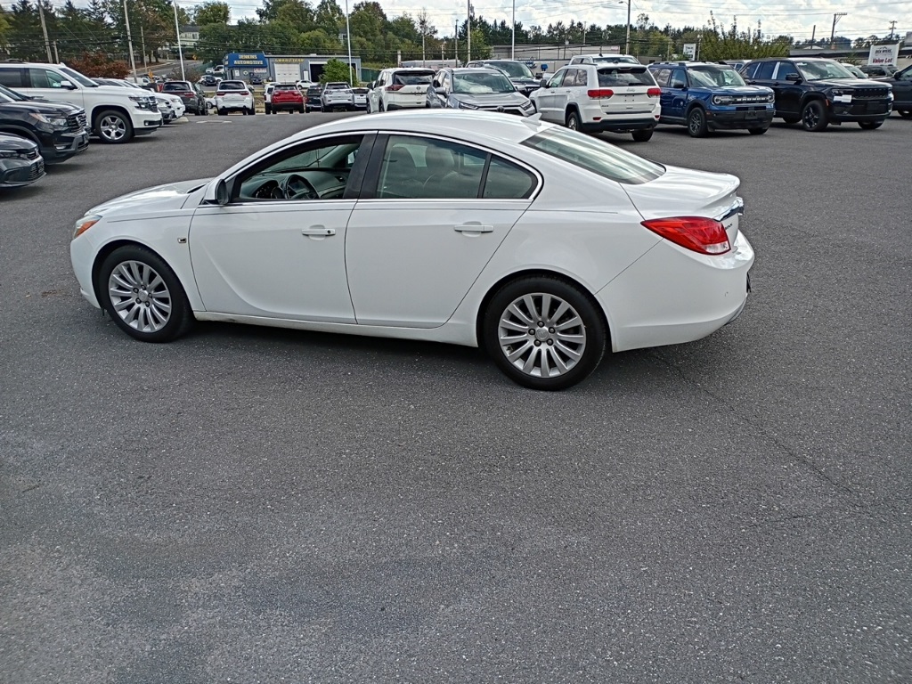2011 Buick Regal CXL photo 4