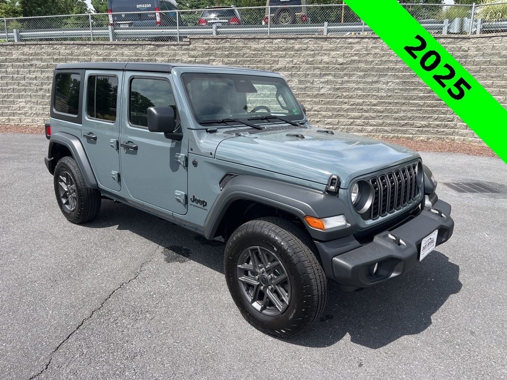 2025 Jeep Wrangler 4-Door Sport S's photo