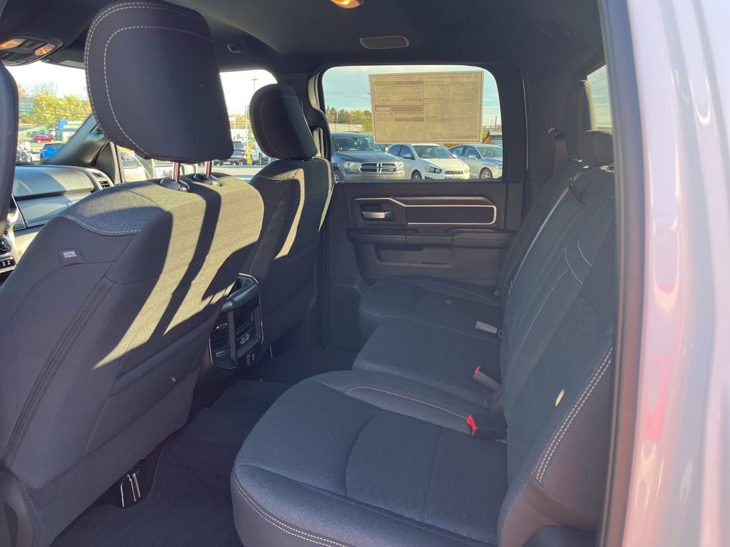 2026 RAM 3500 Big Horn - Photo 18