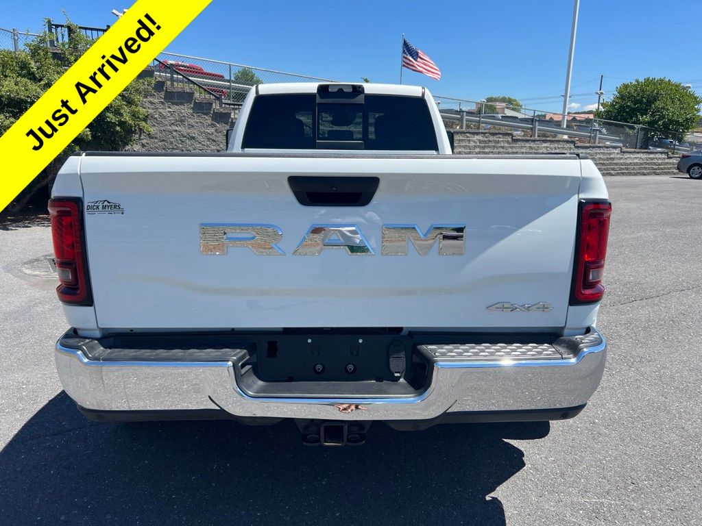 2026 RAM Ram 3500 Pickup Tradesman - Photo 11