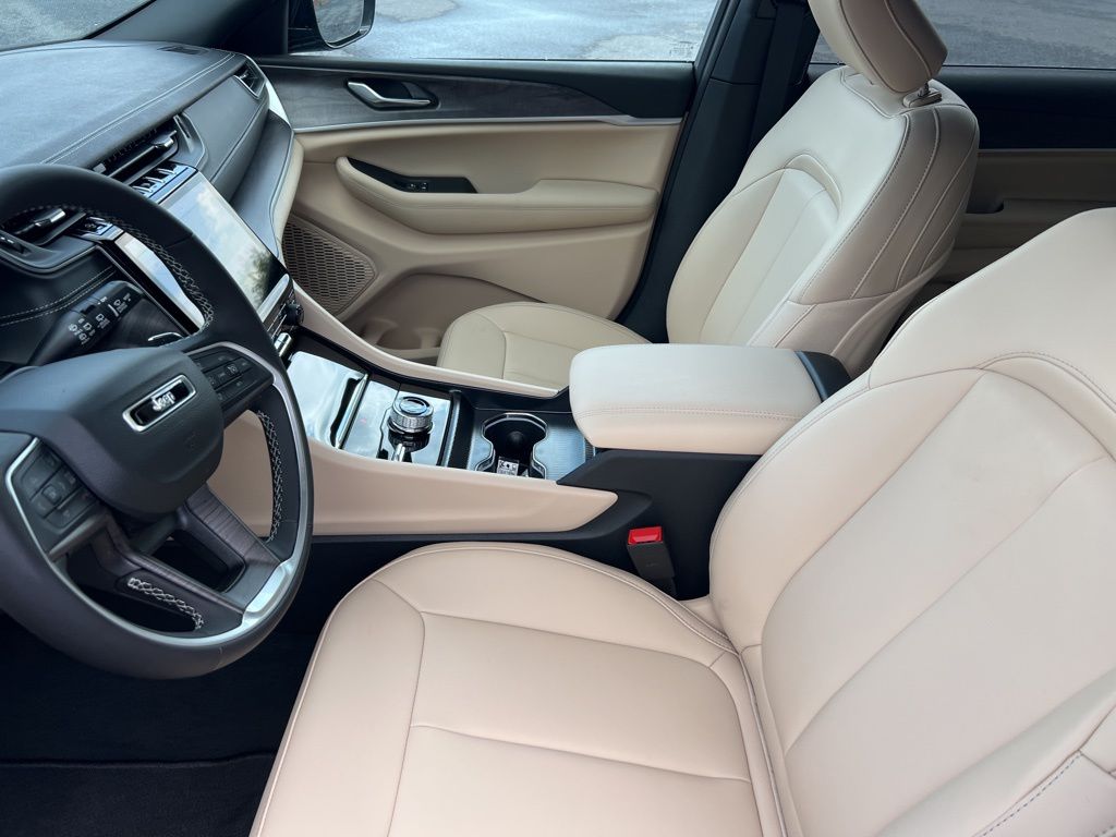 2025 Jeep Grand Cherokee L Limited - Photo 13