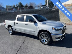 2026 Ram 1500 BIG HORN CREW CAB 4X4 5'7 BOX Pickup
