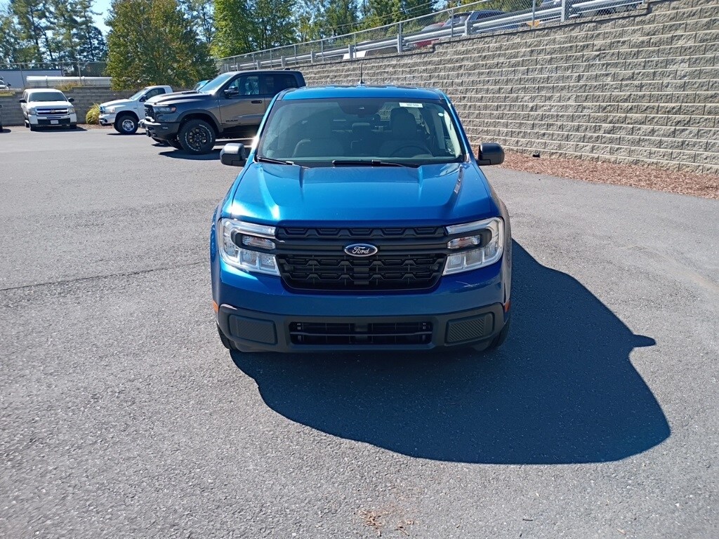 2024 Ford Maverick XLT photo 2