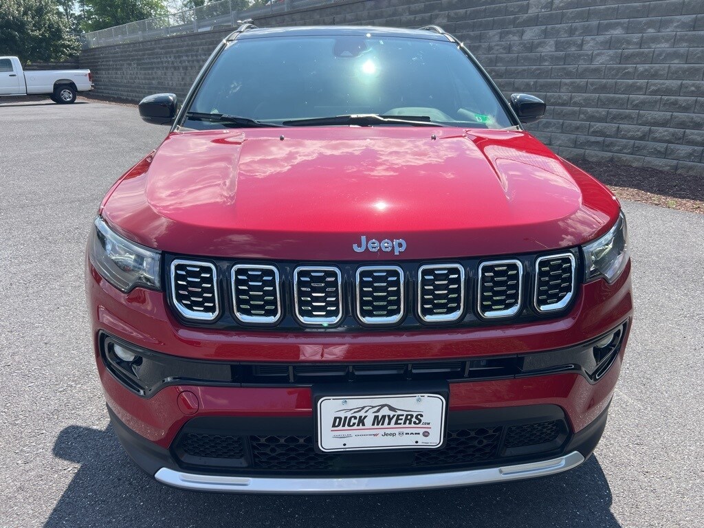 2025 Jeep Compass Limited photo 3