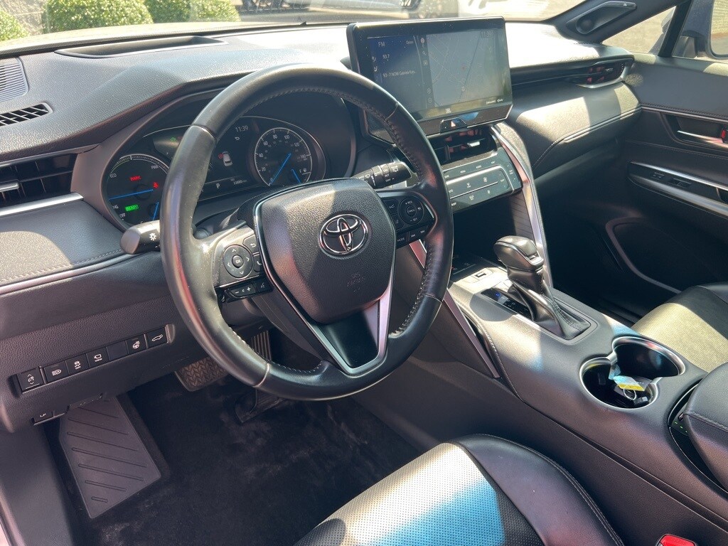 2021 Toyota Venza Limited photo 2