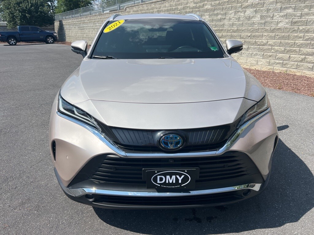 2021 Toyota Venza Limited photo 3