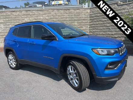 2023 Jeep Compass LATITUDE LUX 4X4 Sport Utility