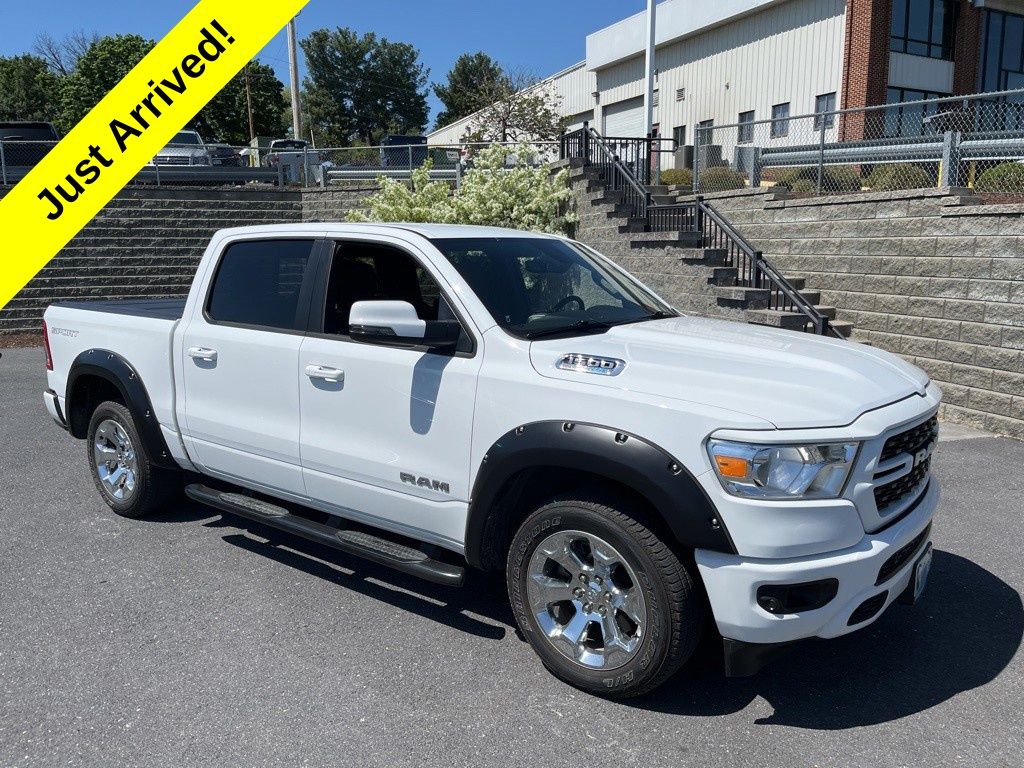 2023 RAM 1500 Big Horn/Lone Star 4x4 Crew Cab 5'7's photo