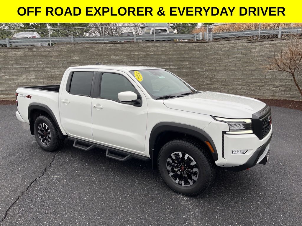 2024 Nissan Frontier PRO-4X Crew Cab 4X4's photo