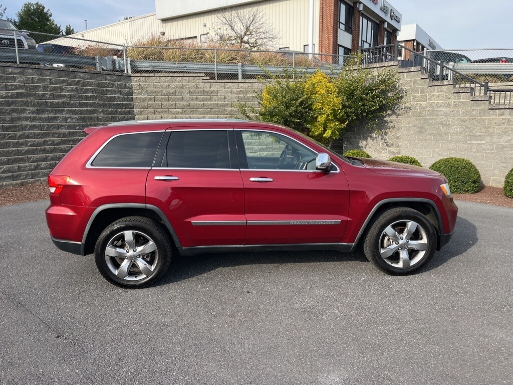 2012 Jeep Grand Cherokee Limited photo 2