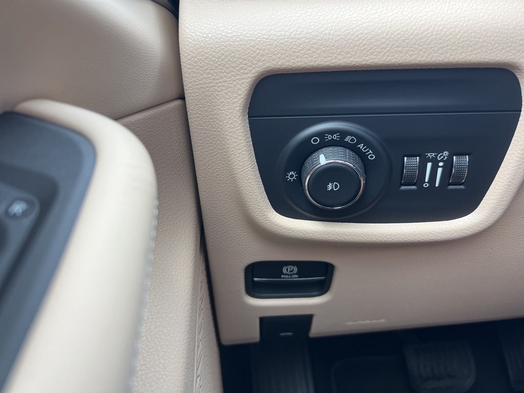 2025 Jeep Grand Cherokee L Limited - Photo 22