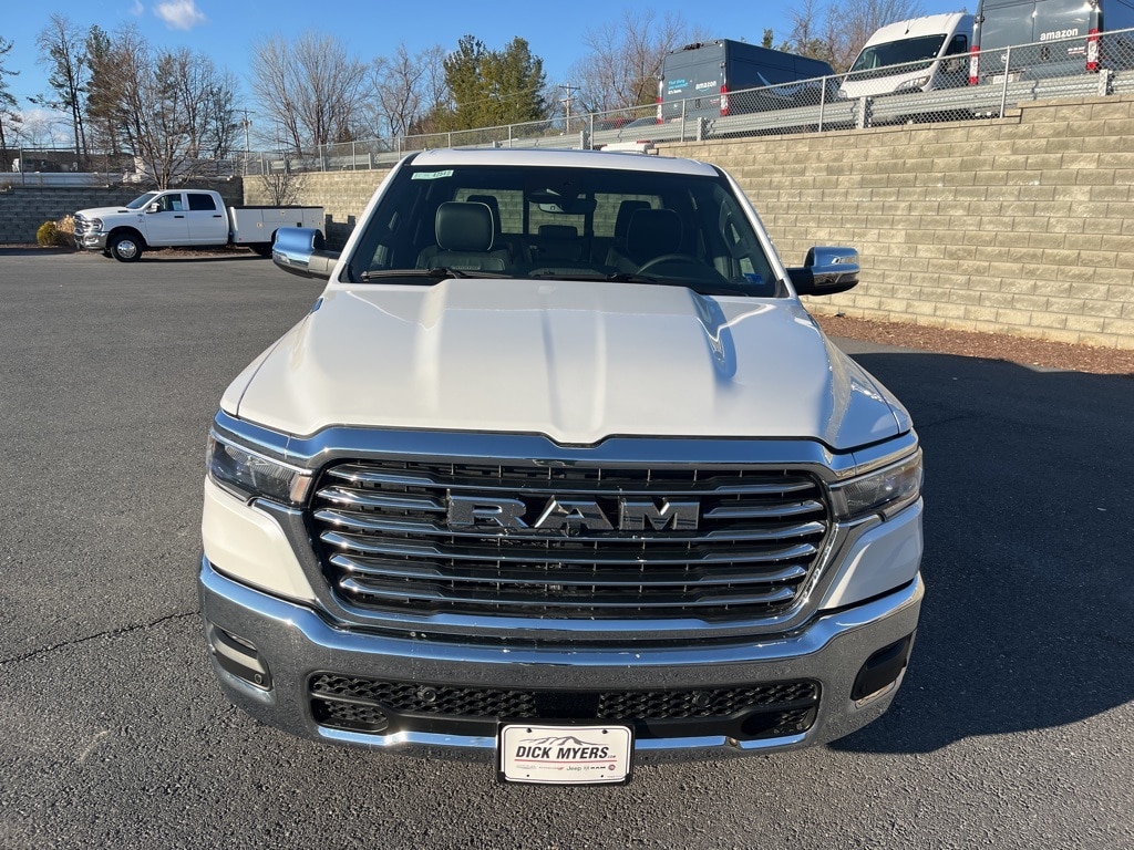 New 2026 Ram 1500 LARAMIE CREW CAB 4X4 5'7 BOX Pickup