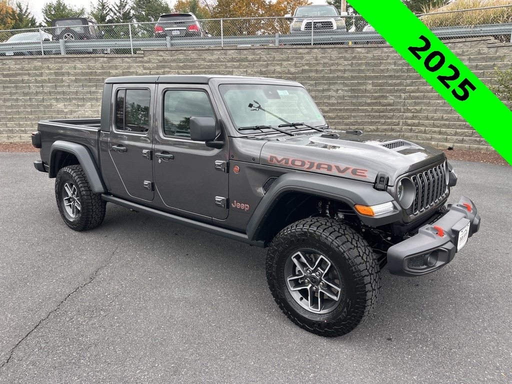2025 Jeep Gladiator Mojave's photo