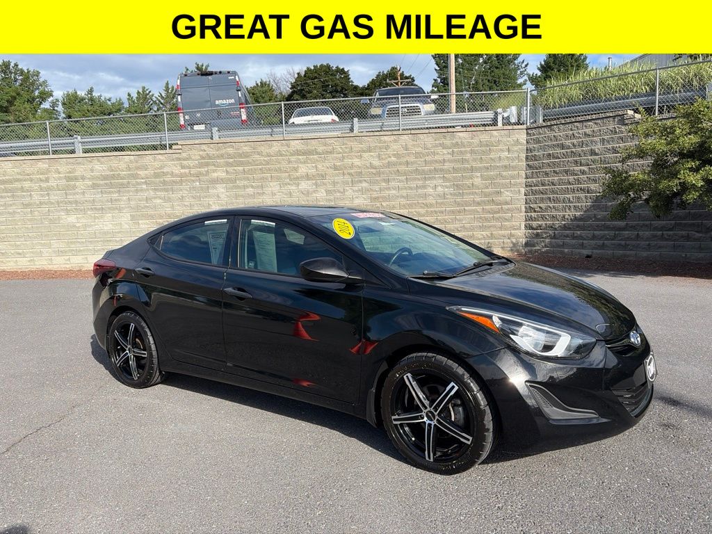 Used 2014 Hyundai Elantra SE with VIN 5NPDH4AE3EH546054 for sale in Harrisonburg, VA