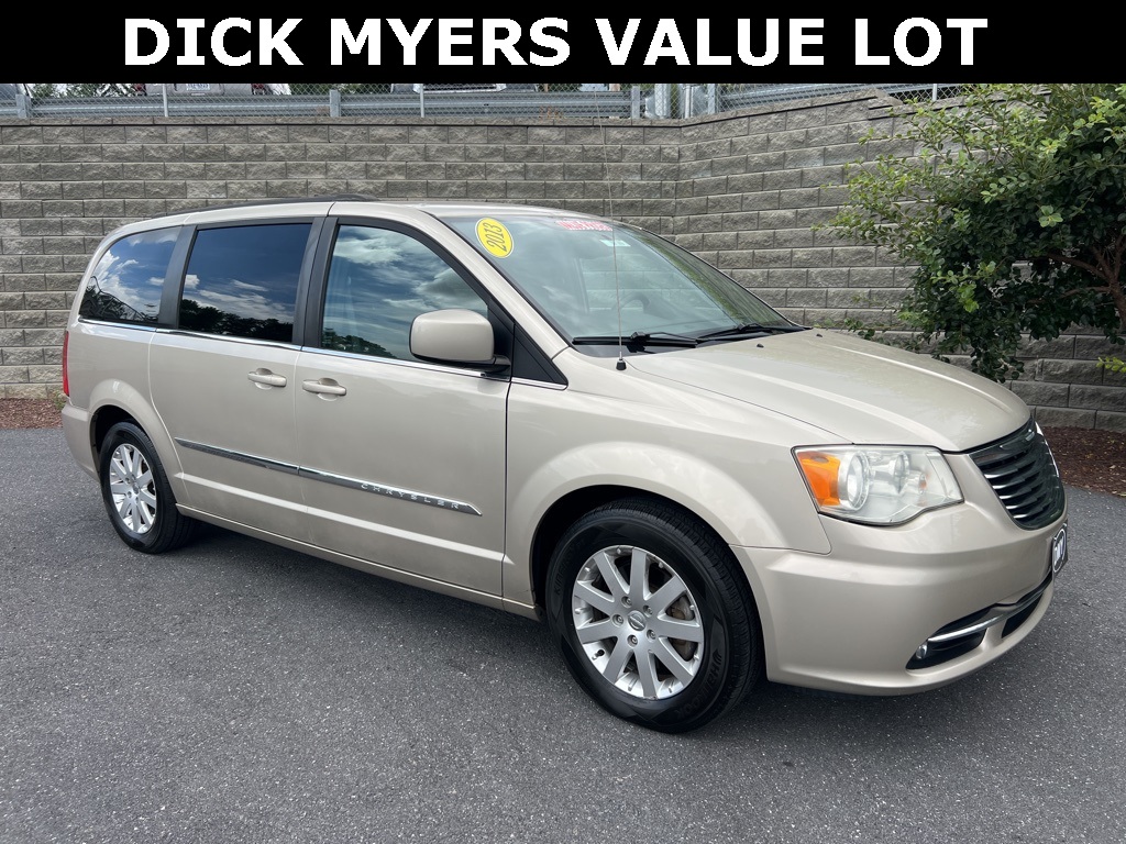 2013 Chrysler Town & Country Touring
