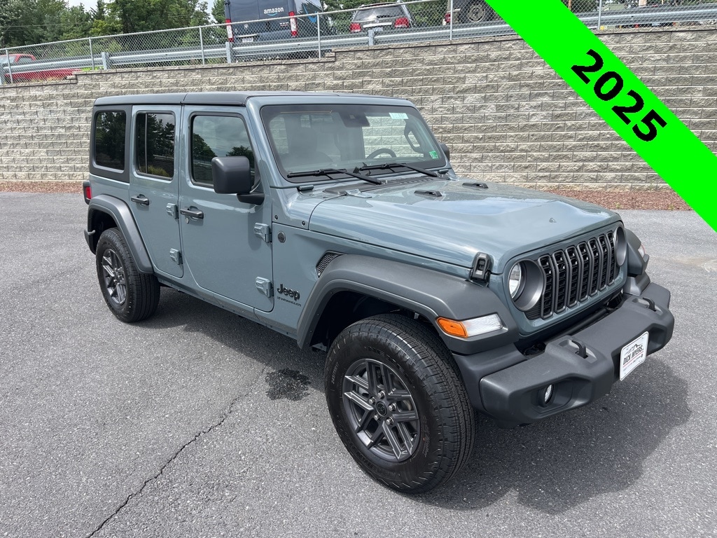 2025 Jeep Wrangler 4-Door Sport S's photo