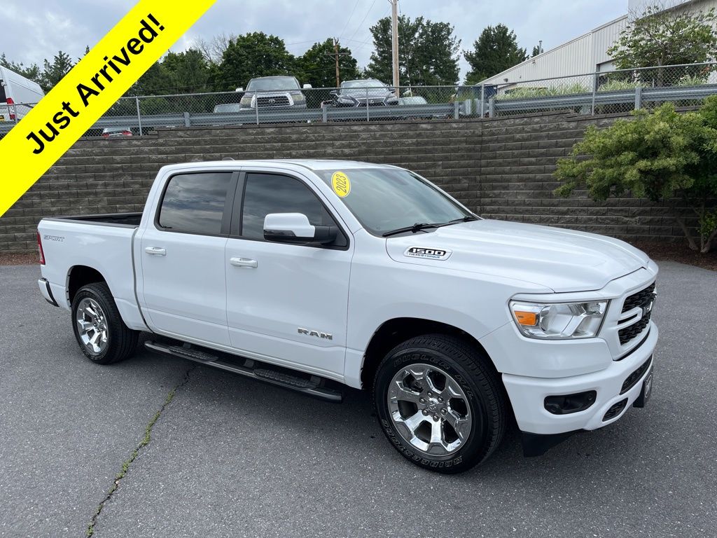 2023 RAM 1500 Big Horn/Lone Star 4x4 Crew Cab 5'7's photo