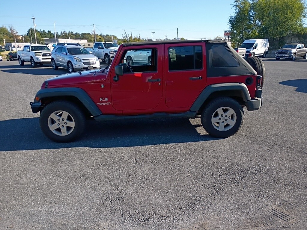2008 Jeep Wrangler Unlimited X photo 3