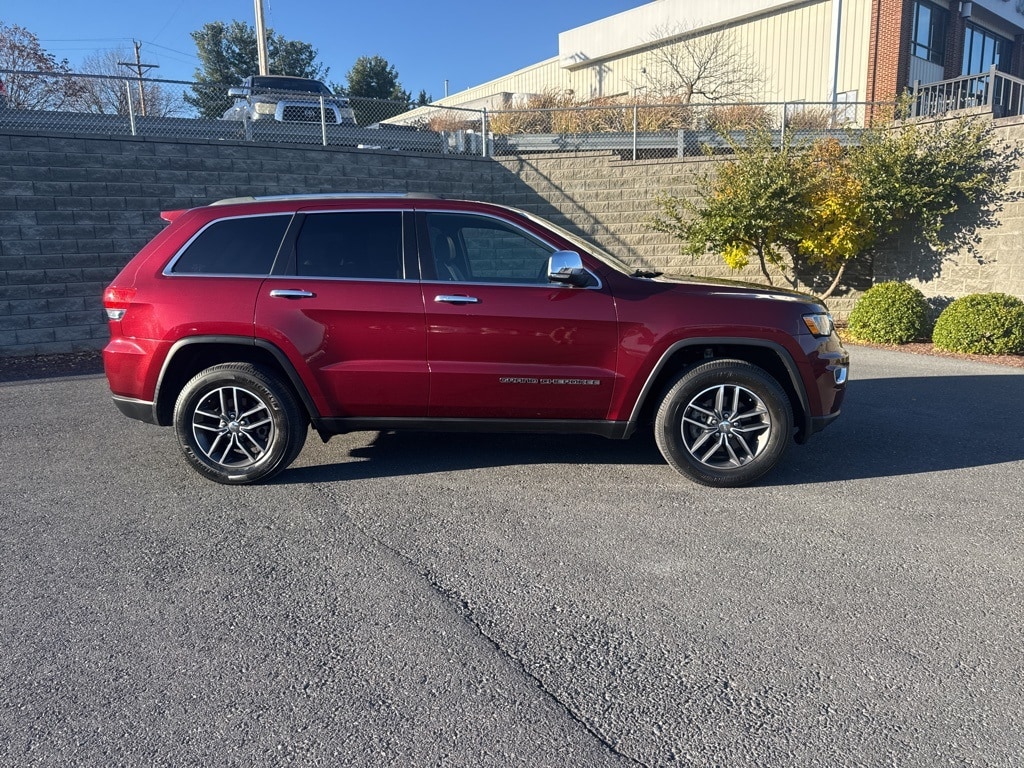 Used 2018 Jeep Grand Cherokee Limited 4x4 SUV