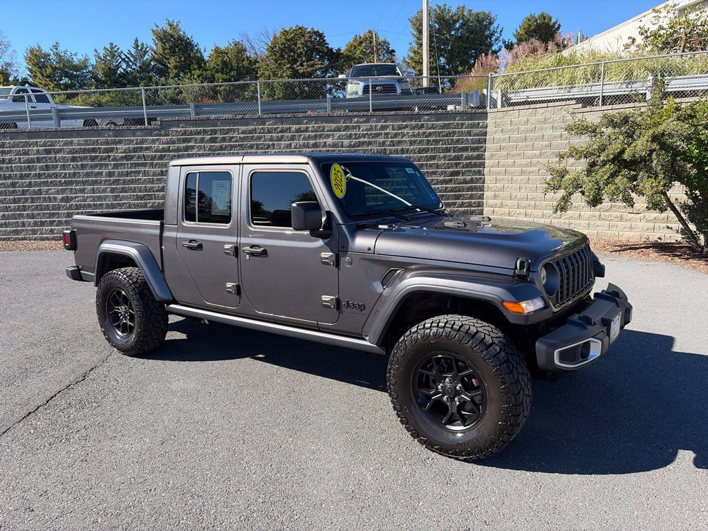 2025 Jeep Gladiator