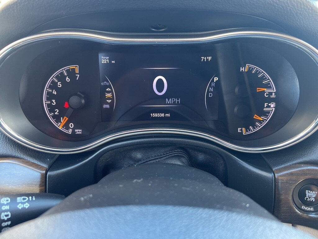 2016 Jeep Grand Cherokee Laredo photo 3