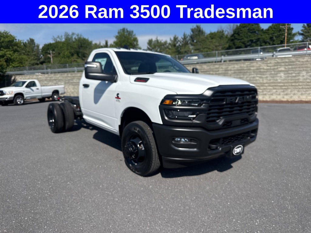 2026 Ram 3500 Chassis Cab TRADESMAN  REGULAR  4X4 60' CA Pickup