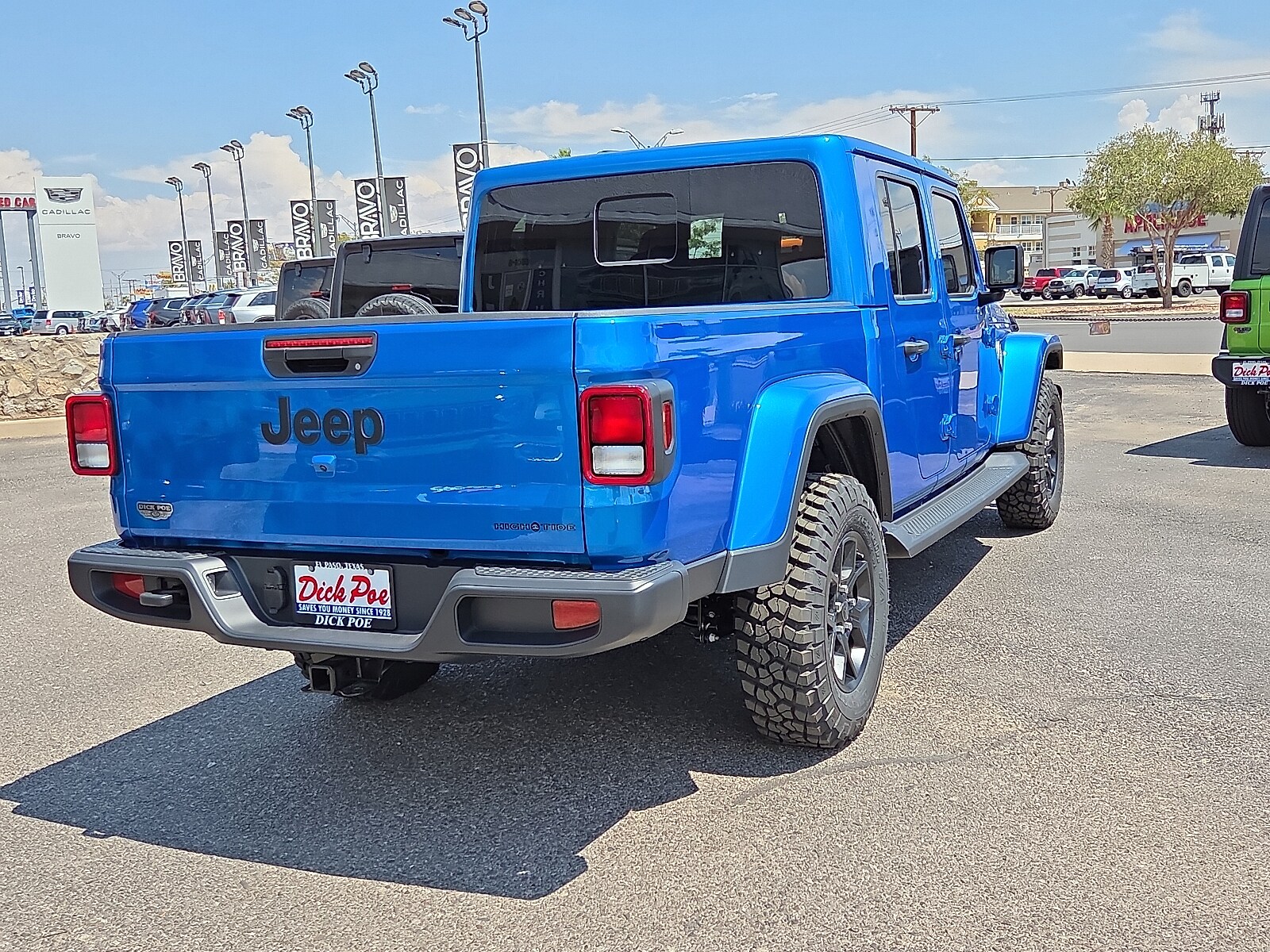 2025 Jeep Gladiator Sport photo 3