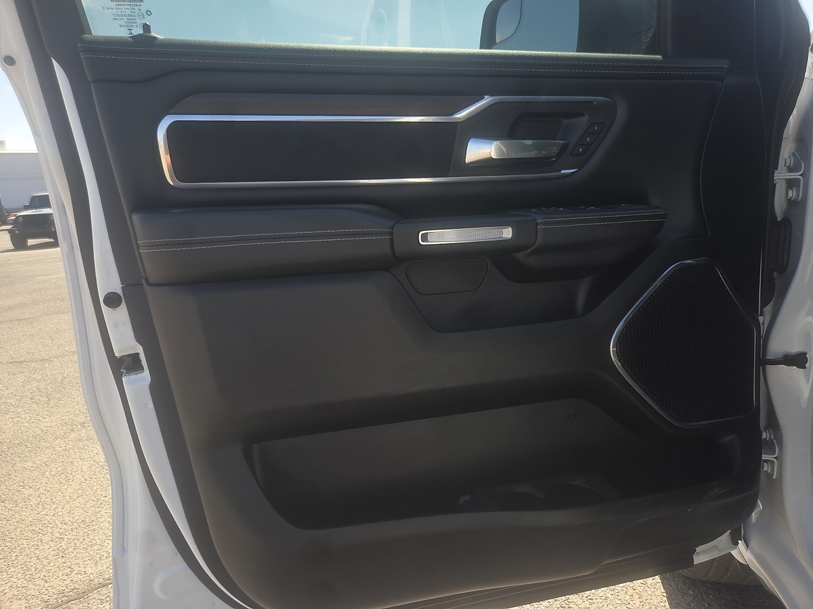 2025 RAM Ram 1500 Pickup Laramie - Photo 8