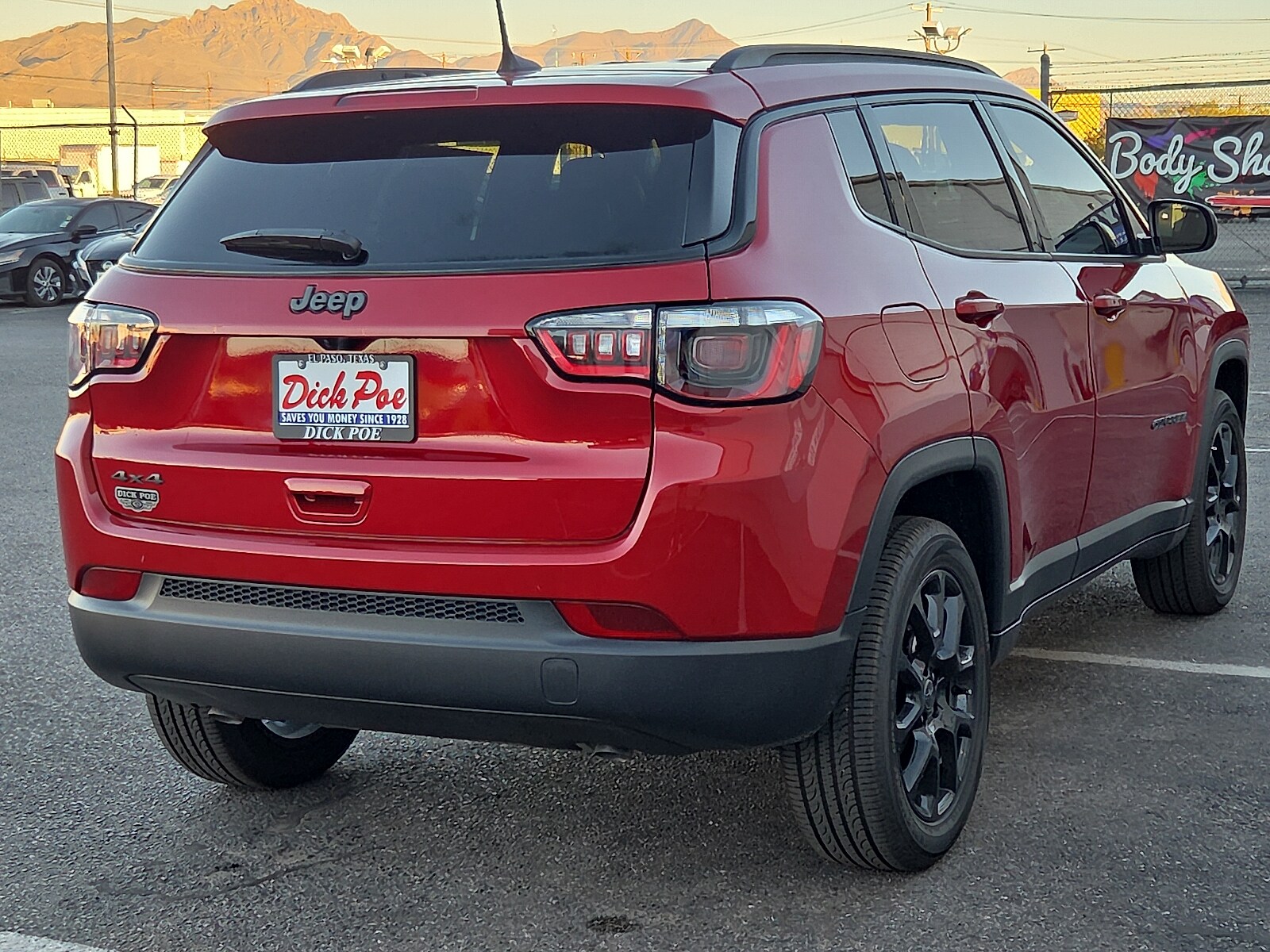 2026 Jeep Compass Latitude Altitude photo 3