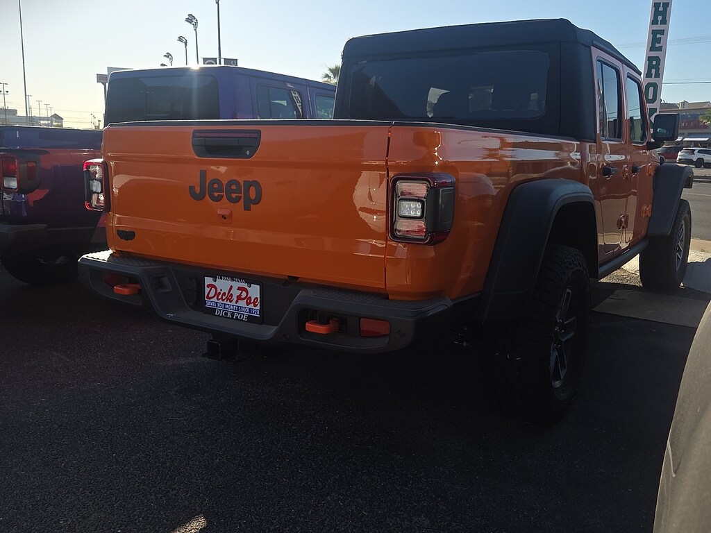 New 2026 Jeep Gladiator Mojave Pickup