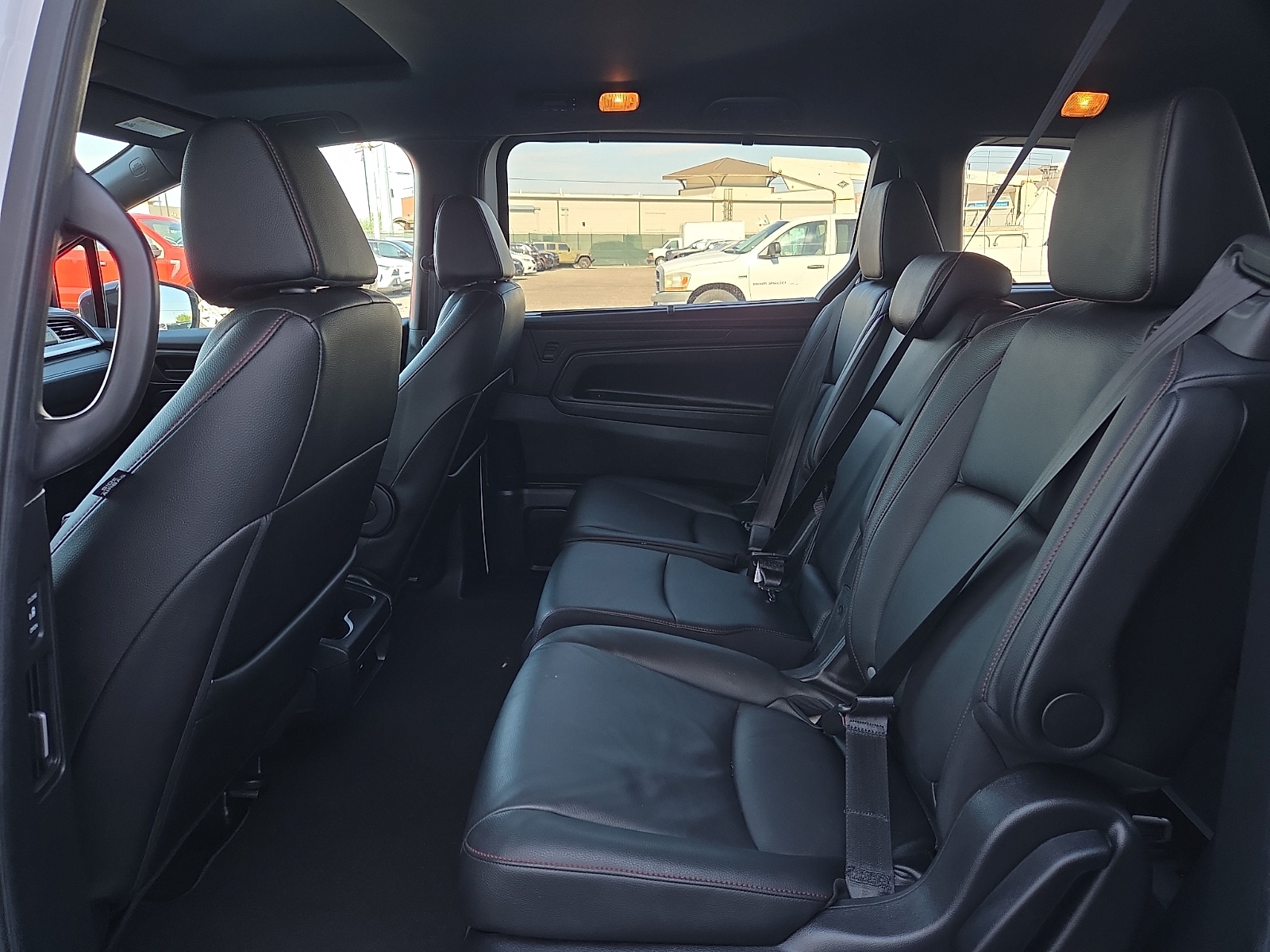 2025 Honda Odyssey Sport L - Photo 6